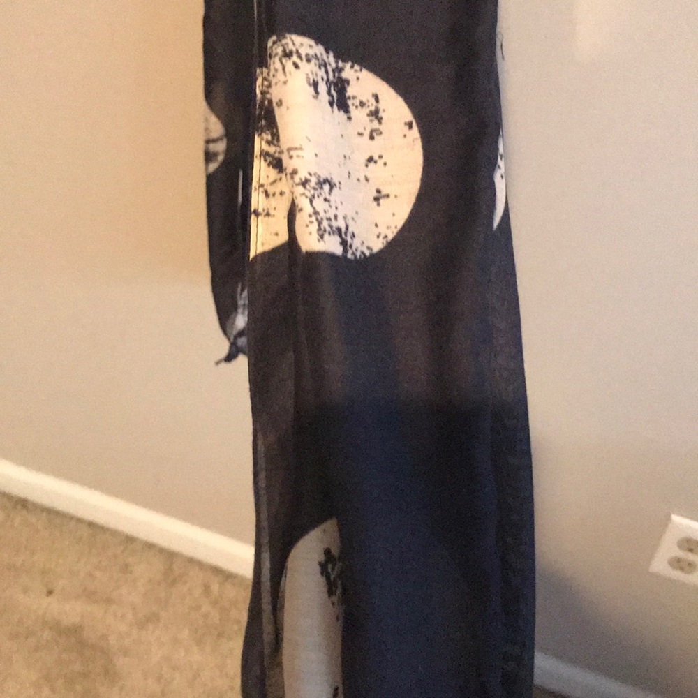 Scarf - Picture 3 of 4